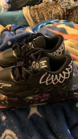 Melo ball basket ball shoes black