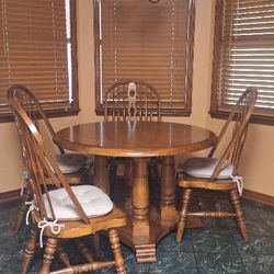 Legends Oak Solid Wood Dining Table And Chairs With China Cabinet
