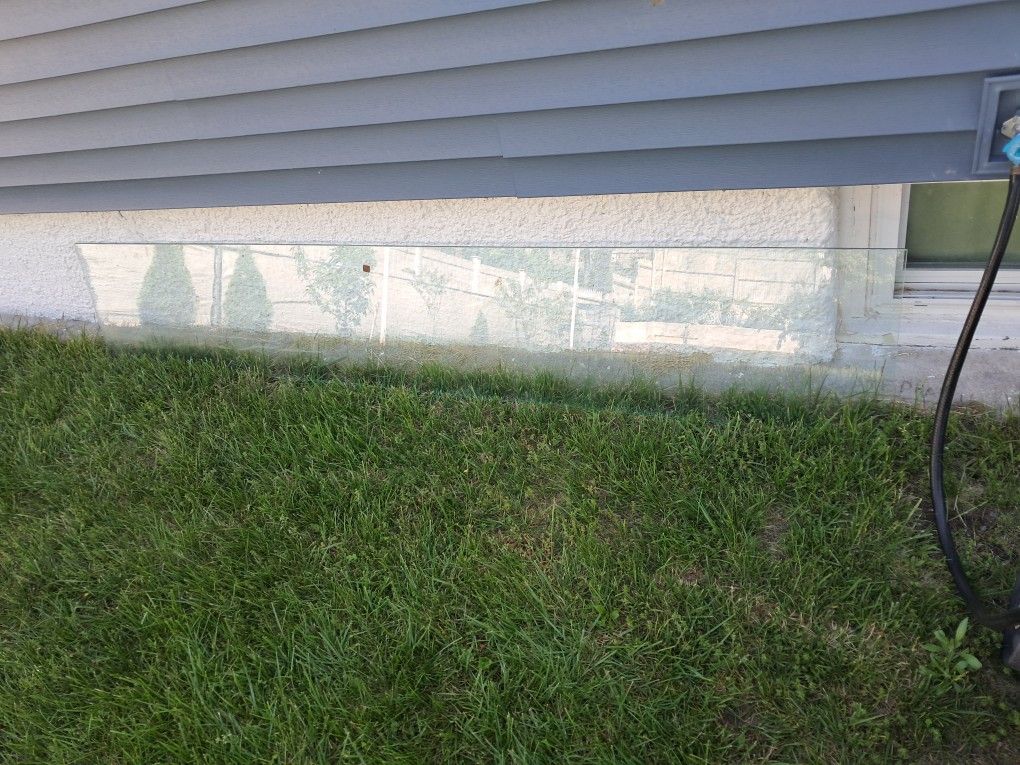 Tempered glass 8 ft x 16 in x 1/2in thick