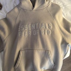 Essential hoodie