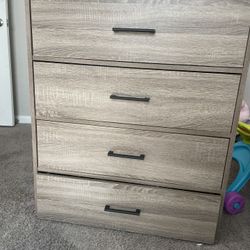 Dresser