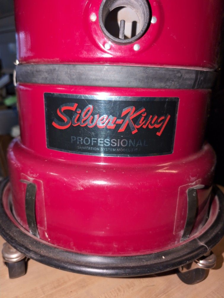 Silver King Professional Vacuum
