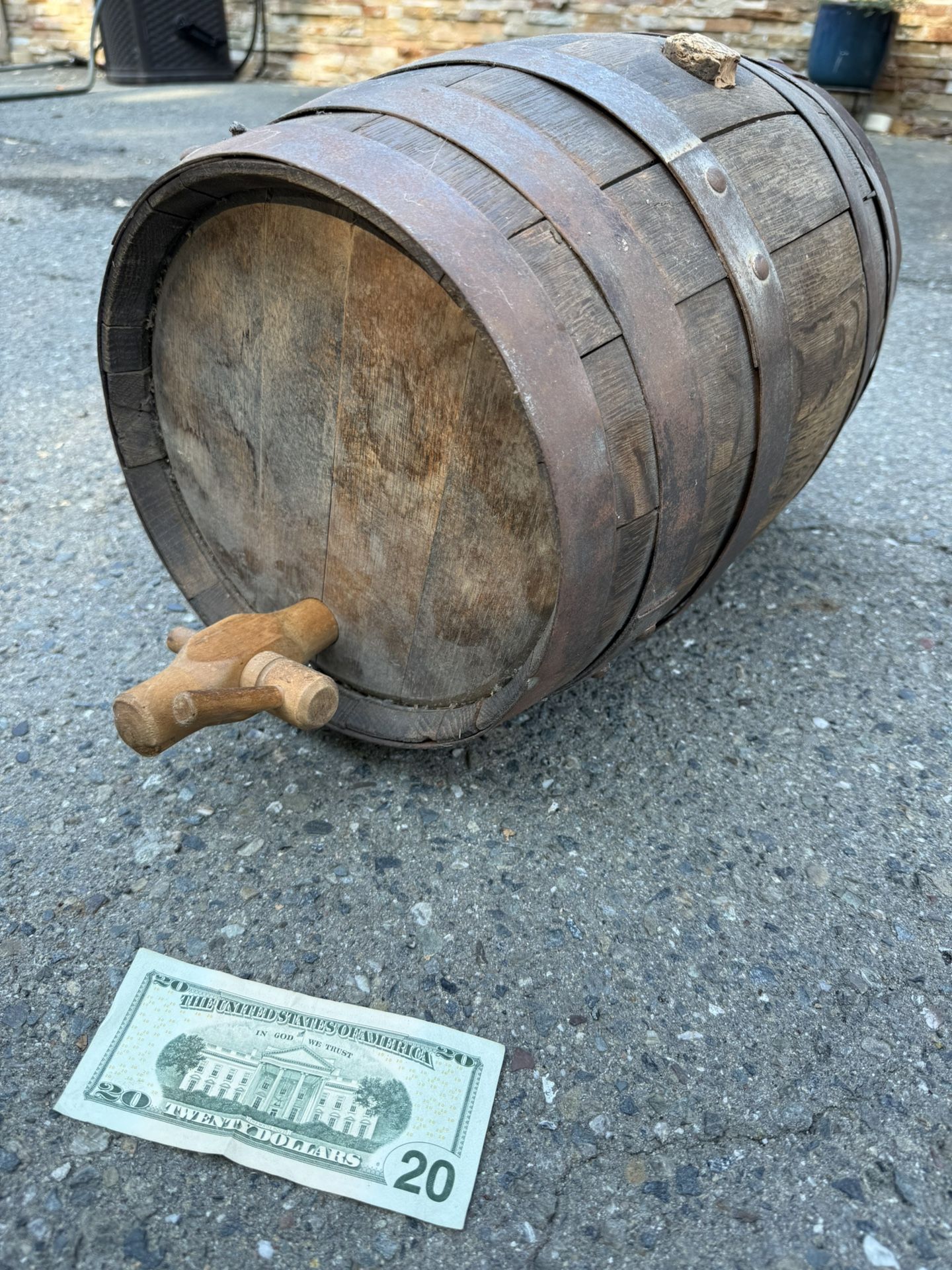 Antique Whiskey Barrel 