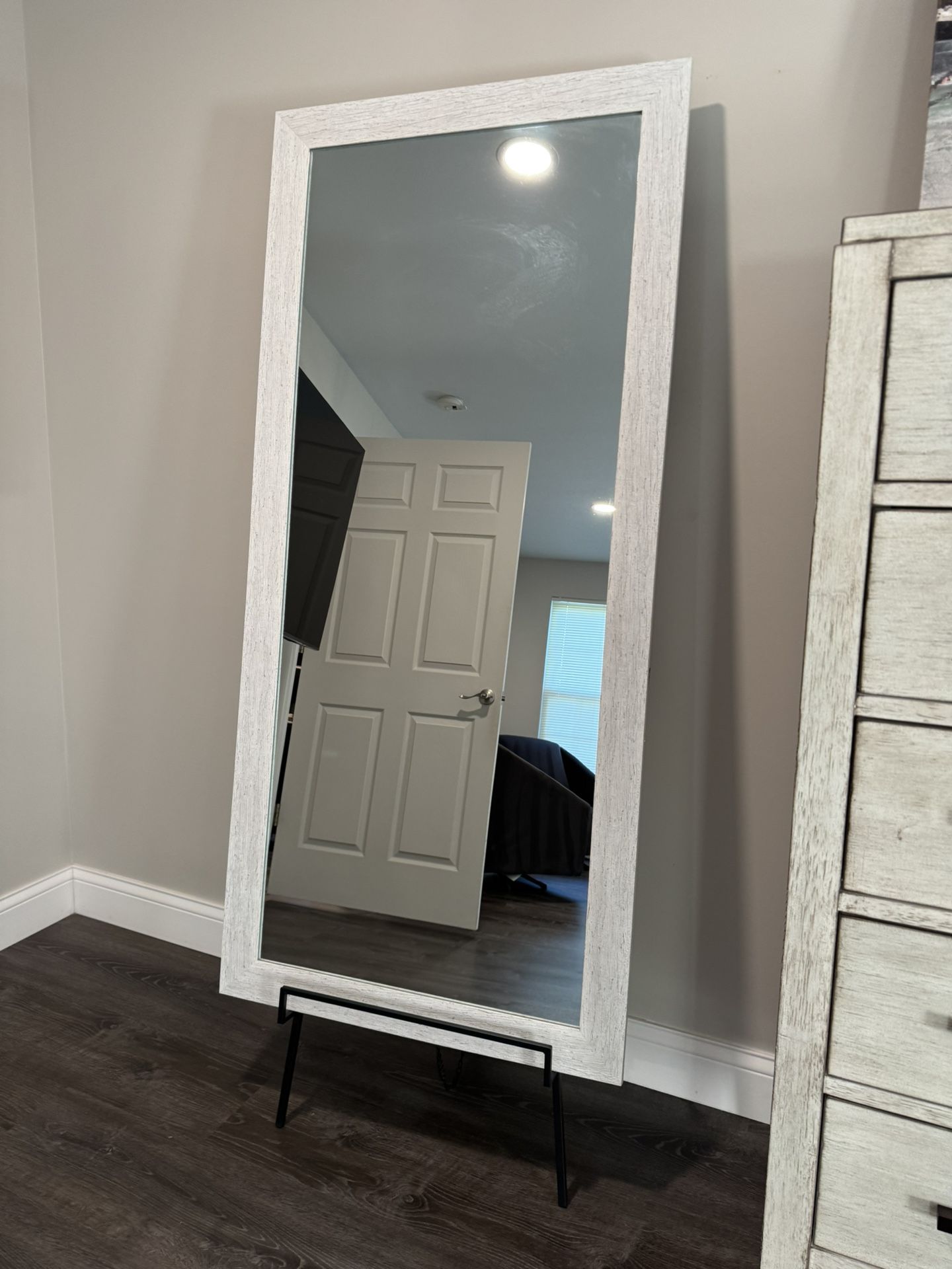 Full-Length White Wood Framed Mirror – Rustic Modern Style