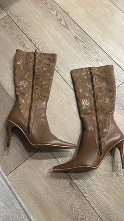 Brown Floral Knee-High Stiletto Boots like new worn once