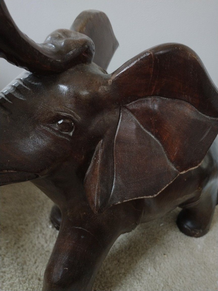 VINTAGE SOLID WOOD CARVED ELEPHANT