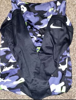 Nike Sweatshirt For Boys Medium 