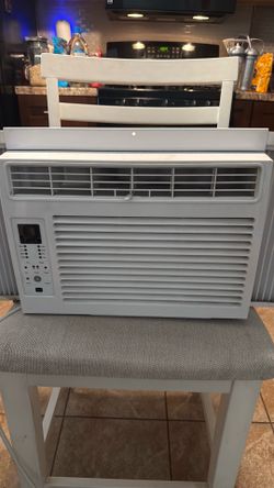 GE 6,000 BTU Window Air Conditioner up to 250 SQ FT