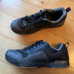 Mountain Bike Shoes Specialized 2FO Size 10.5