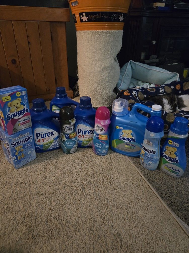 Large Bundle Of Purex & Snuggle Laundry Products 
