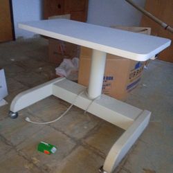 Table Adjustable Motorized 
