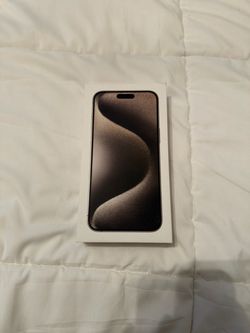 📱 Apple iPhone 15 Pro Max — 256GB — Carrier Unlocked — Mint Condition