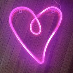 Neon light heart usb plug