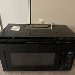 Whirlpool 1.6 cu ft over the range Microwave