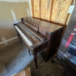 Wurlitzer Upright Piano