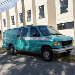 Ford Econoline 350 