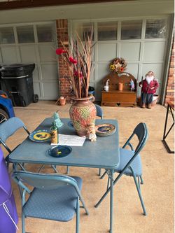 Card Table & (4) Chairs