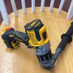 XR POWER DETECT 1/2-in 20-Volt Max 8-Amp Variable Speed HAMMER DRILL