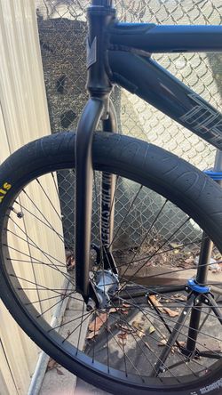 Throne goon forks