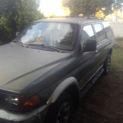 1998 Mitsubishi Montero