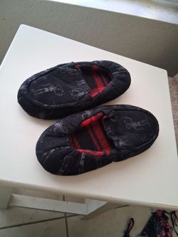 Kids Skeleton Print Slip-On Slippers