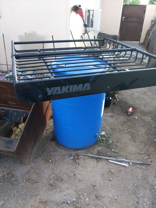 Yaima Roof Rack