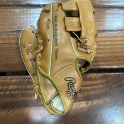 Rawlings 8.5” Glove- Left Handed Throwers