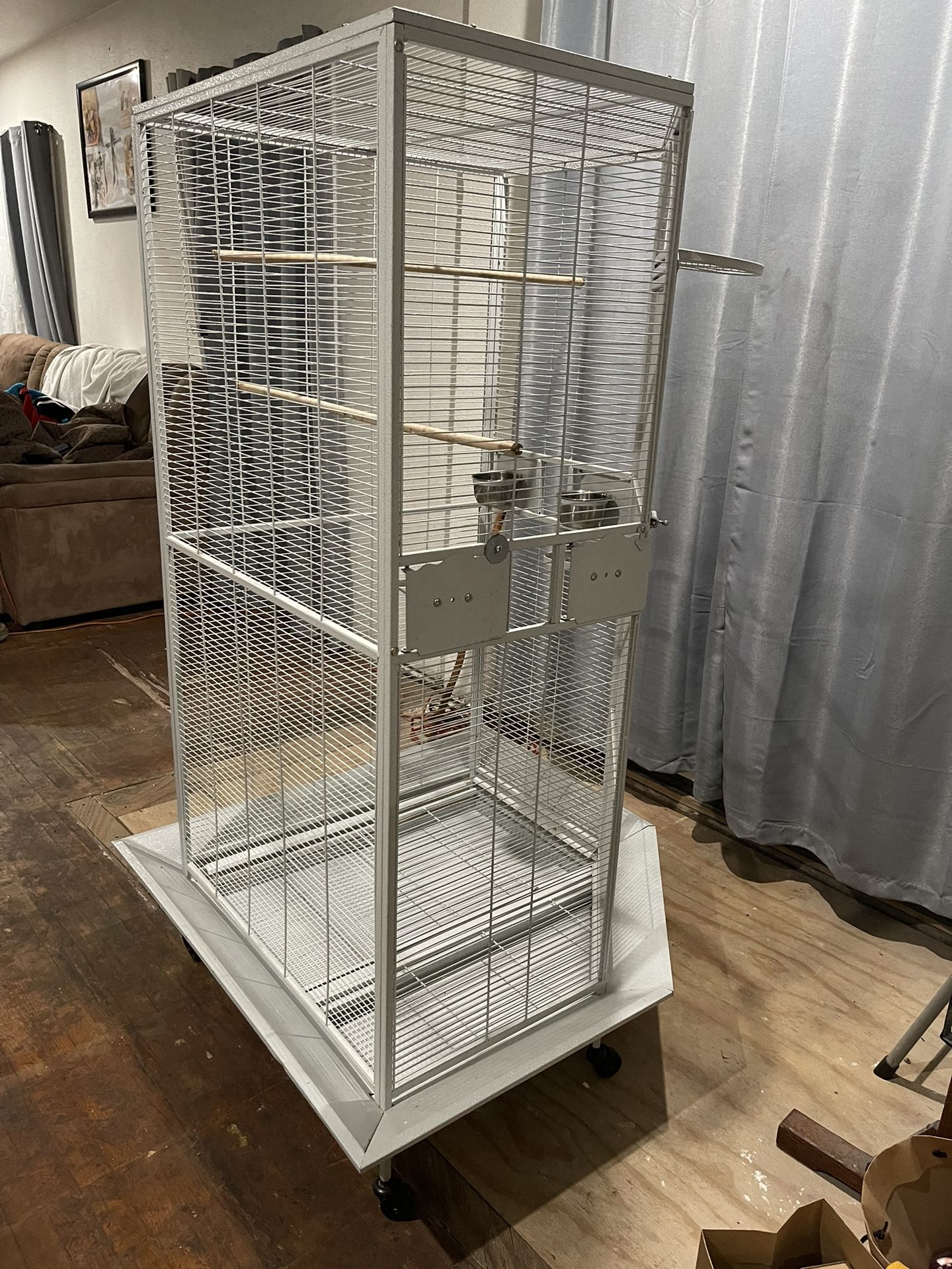 Parrot Cage for Sale in Compton, CA OfferUp
