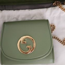Gucci Interlocking GG Blondie Crossbody Wallet