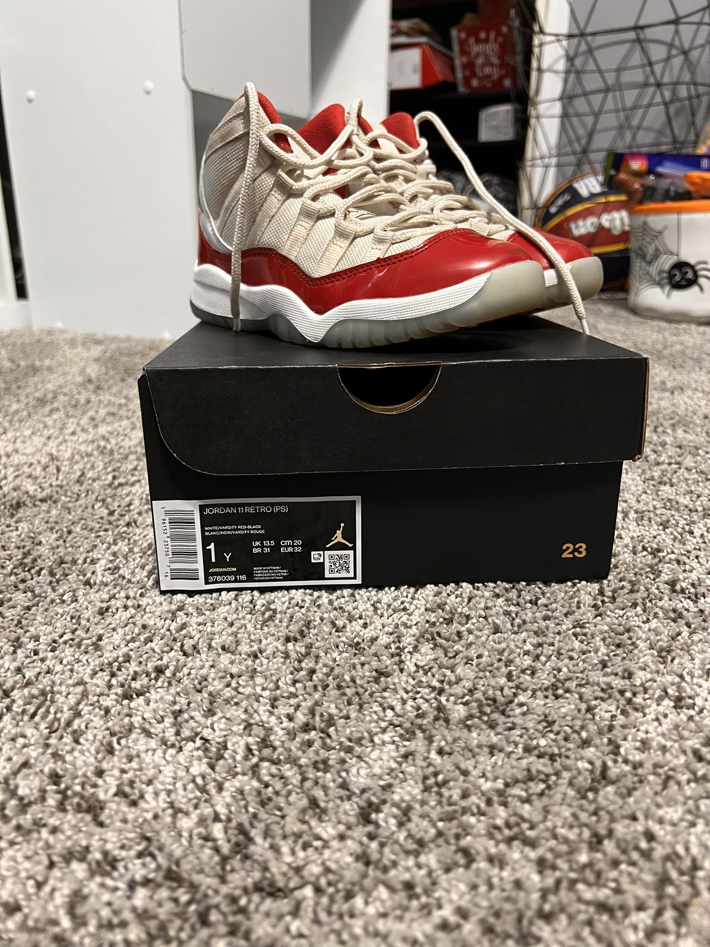 Jordan 11 Cherry