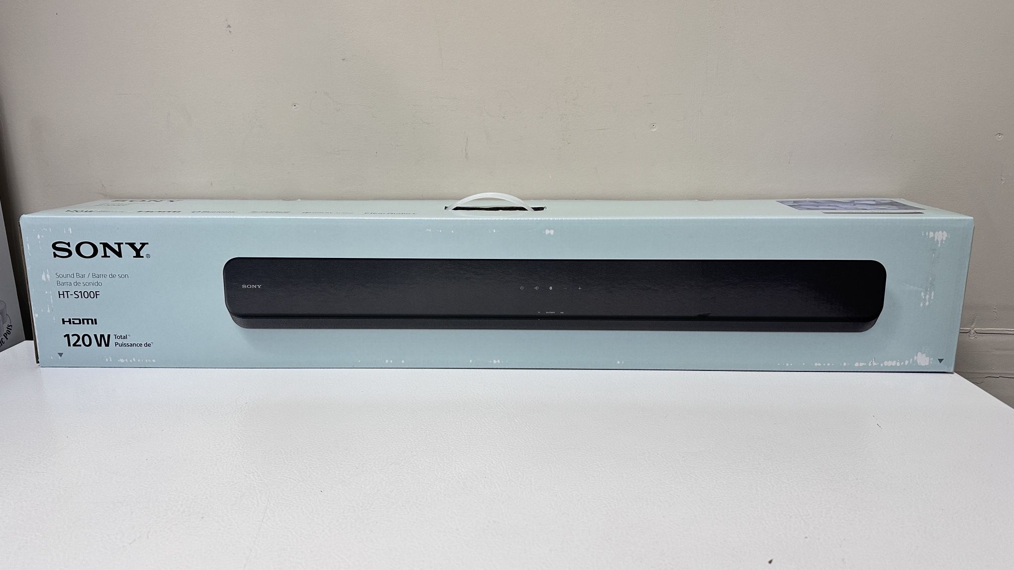 Brand new Sony 2.0ch Soundbar with Bass Reflex Speaker Integrated Tweeter Bluetooth HT-S100F 120watt