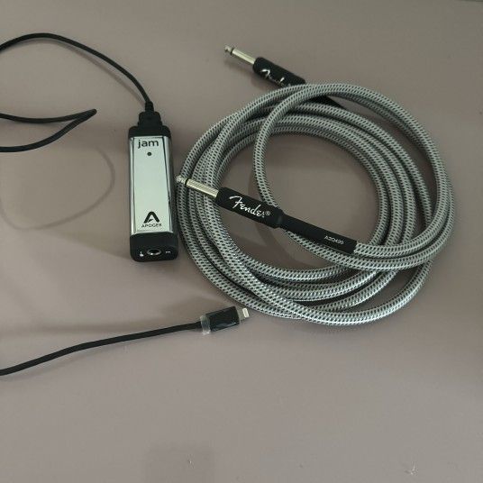 Apogee Jam Guitar Interface + Fender Cable – Like new 🎸