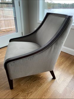 Traditional Accent Chair With Exposed Wood