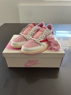 Travis Scott x Air Jordan 1 Low OG SP Tropical Pink IQ7604-101