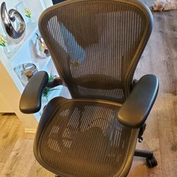 Herman Miller Aeron Chair Size A fully functional