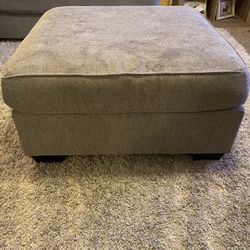 Gray Otamin 36”x36”