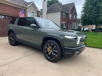 2027 Rivian R2 Performance AWD
