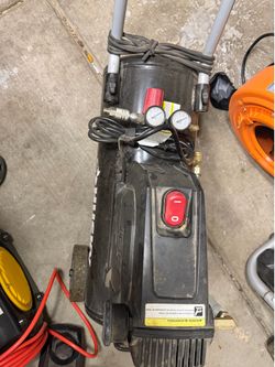Husky 8 gallon compressor