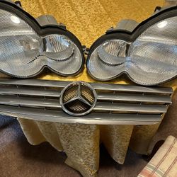 Mercedes Lights
