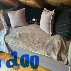 Day Bed And 2 Mattresses 