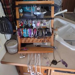 Paparazzi Jewelry With Rack Earrings Necklaces And Bracelets 