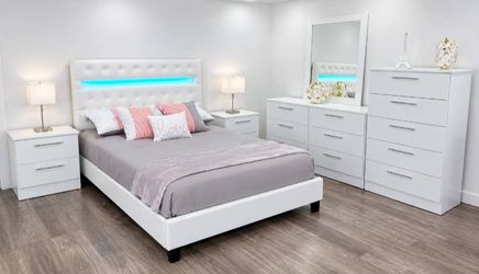 Bedroom Set ( Juego De Cuarto)🌟Sold separately too🌟Fast delivery