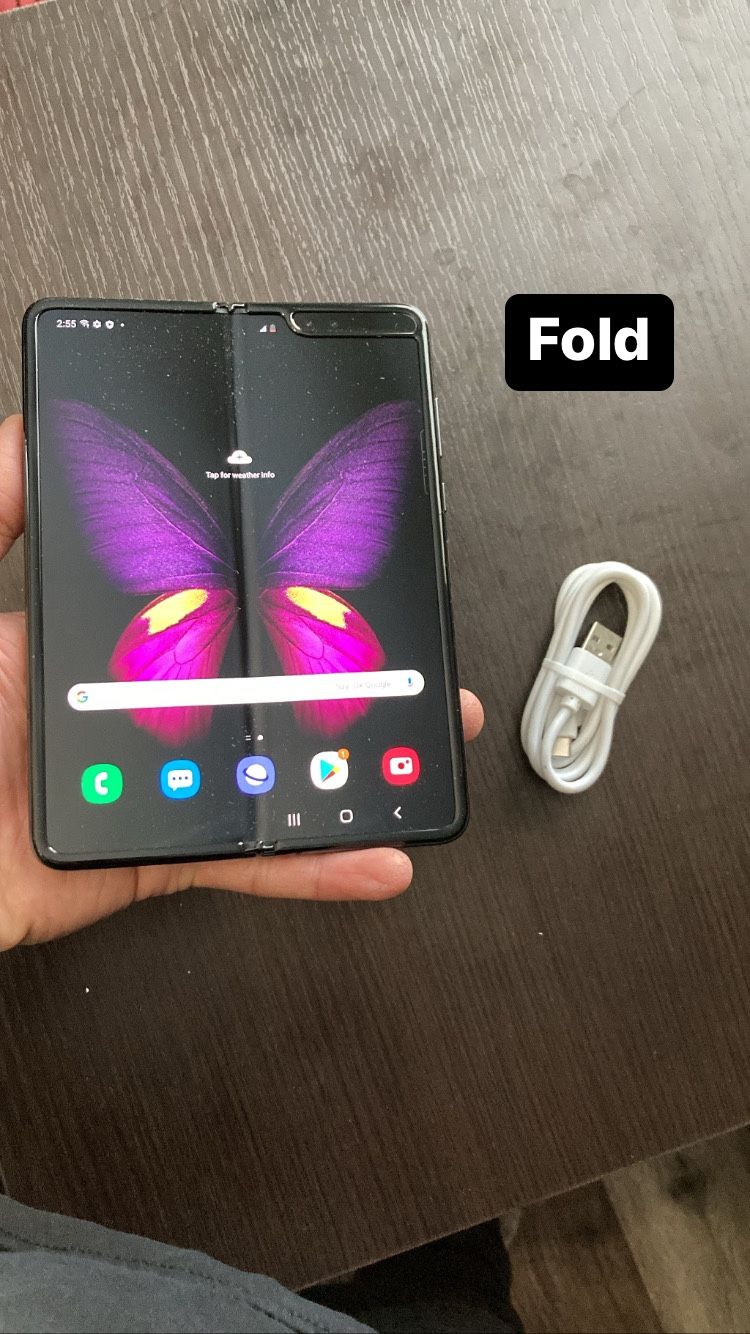 Samsung Fold 512gb. Like New And Unlocked!
