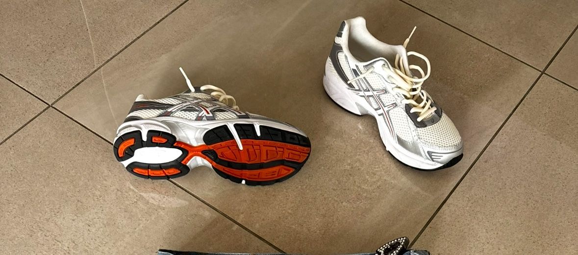 ASICS ORANGE 1130