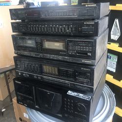 Pioneer stereo system six pieces $800