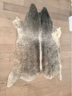 Loloi Grand Canyon Faux Cowhide Rug 3’10” x 5’ - Grey/Ivory