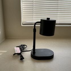 Metal Desktop Lamp with 35-Watt LED Light Bulb