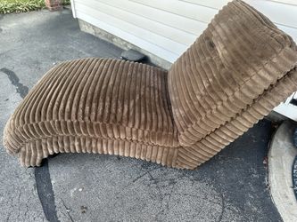 Brand New Chaise Lounge