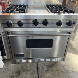 VIKING PROFESSIONAL STOVE 36”