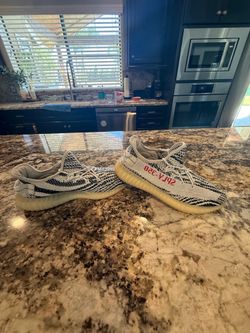 adidas Yeezy - Boost 350 v2 "Zebra" sneakers - unisex - Size 10